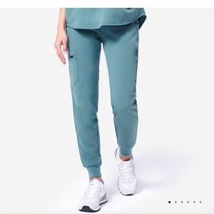 FIGS Zamora Hydrogreen XXS Petite